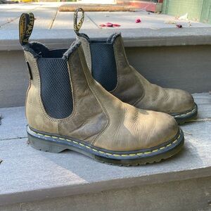 Size 9 fleece-lined doc martens